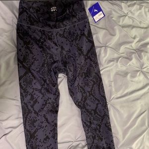 Joylab athletic leggings